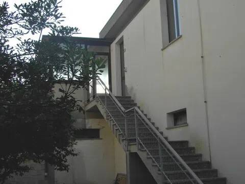 negozio in vendita a Ponsacco