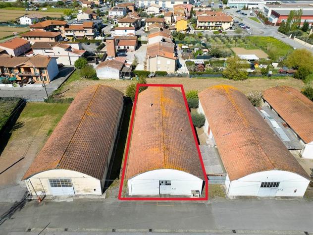 locale di sgombero in vendita a Ponsacco