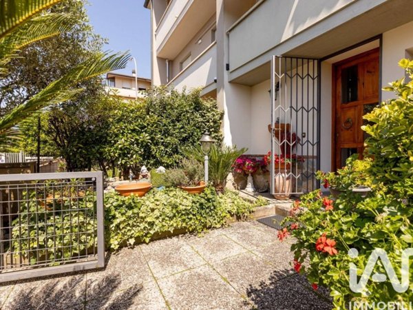 casa indipendente in vendita a Ponsacco