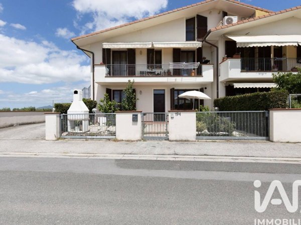 appartamento in vendita a Ponsacco in zona Camugliano