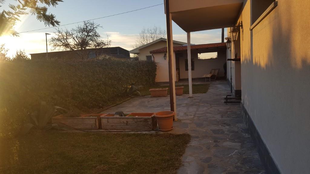 casa indipendente in vendita a Ponsacco