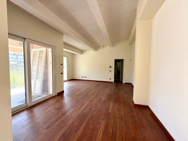 casa indipendente in vendita a Ponsacco