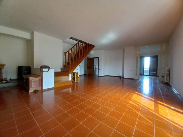 casa indipendente in vendita a Ponsacco