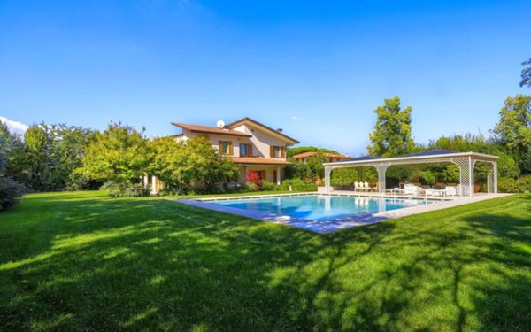 casa indipendente in vendita a Ponsacco