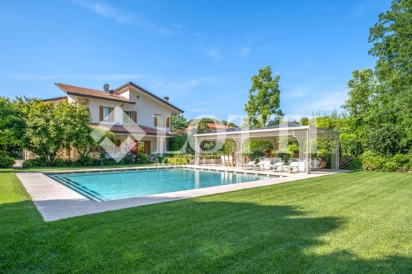casa indipendente in vendita a Ponsacco