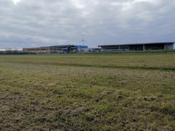 terreno edificabile in vendita a Pontedera