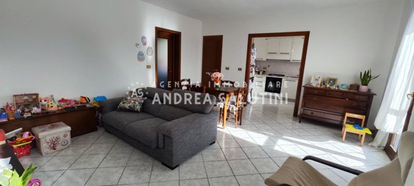 appartamento in vendita a Pontedera in zona Treggiaia