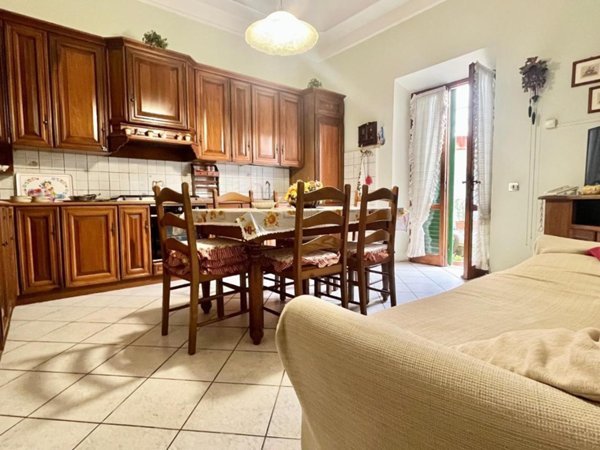 appartamento in vendita a Pontedera in zona Pietroconti