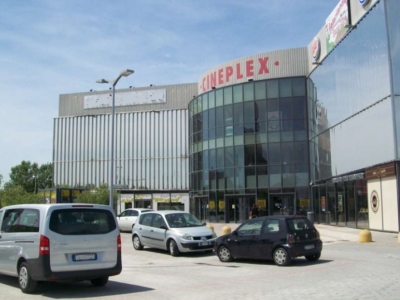 negozio in vendita a Pontedera