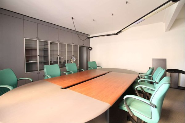 ufficio in vendita a Pontedera