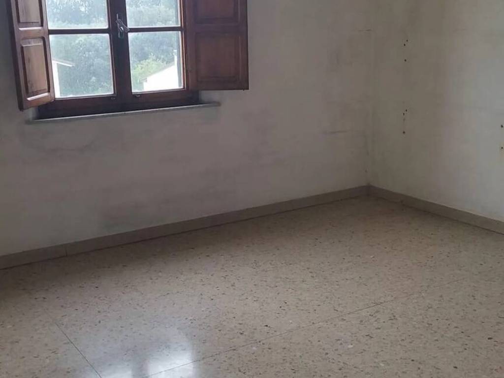 appartamento in vendita a Pontedera in zona Pietroconti