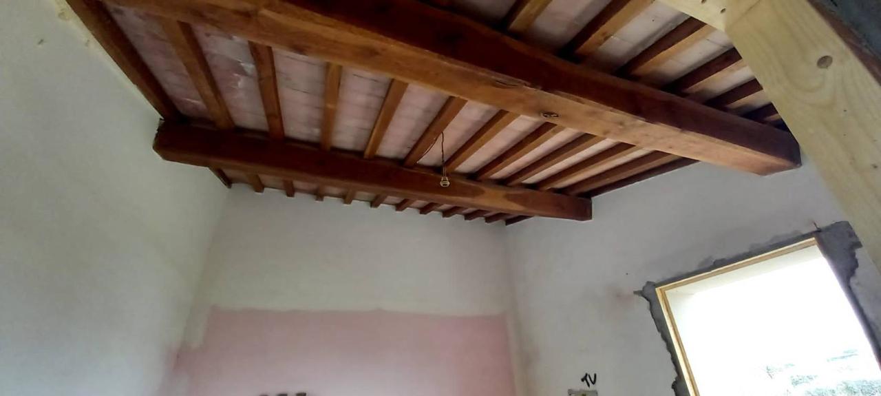 casa indipendente in vendita a Pontedera in zona Pardossi