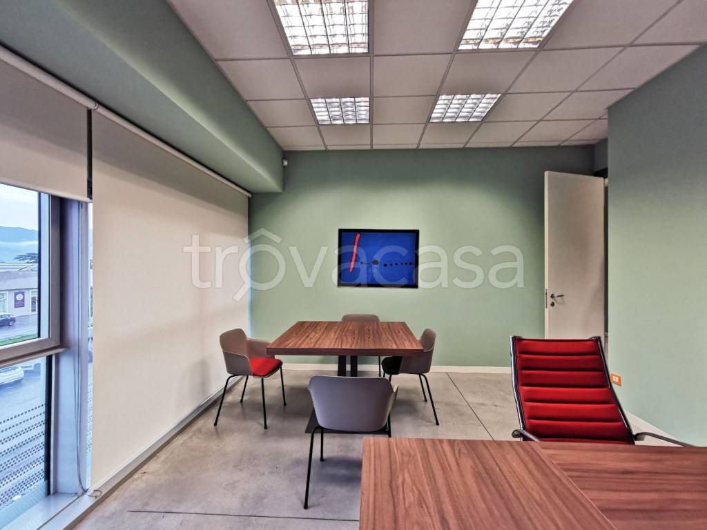 ufficio in vendita a Pontedera