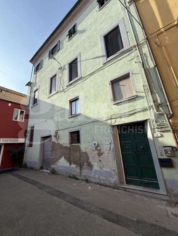 villa in vendita a Pontedera