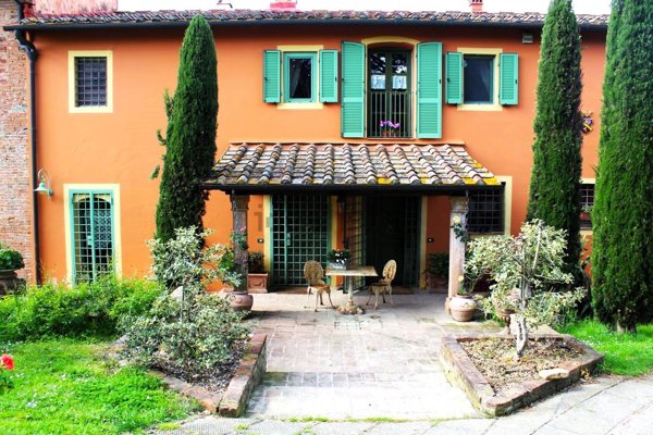 casa indipendente in vendita a Pontedera