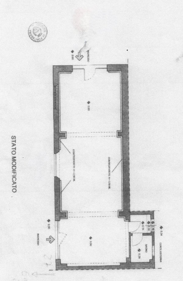 locale commerciale in vendita a Pontedera