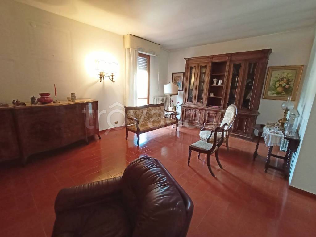 casa indipendente in vendita a Pontedera