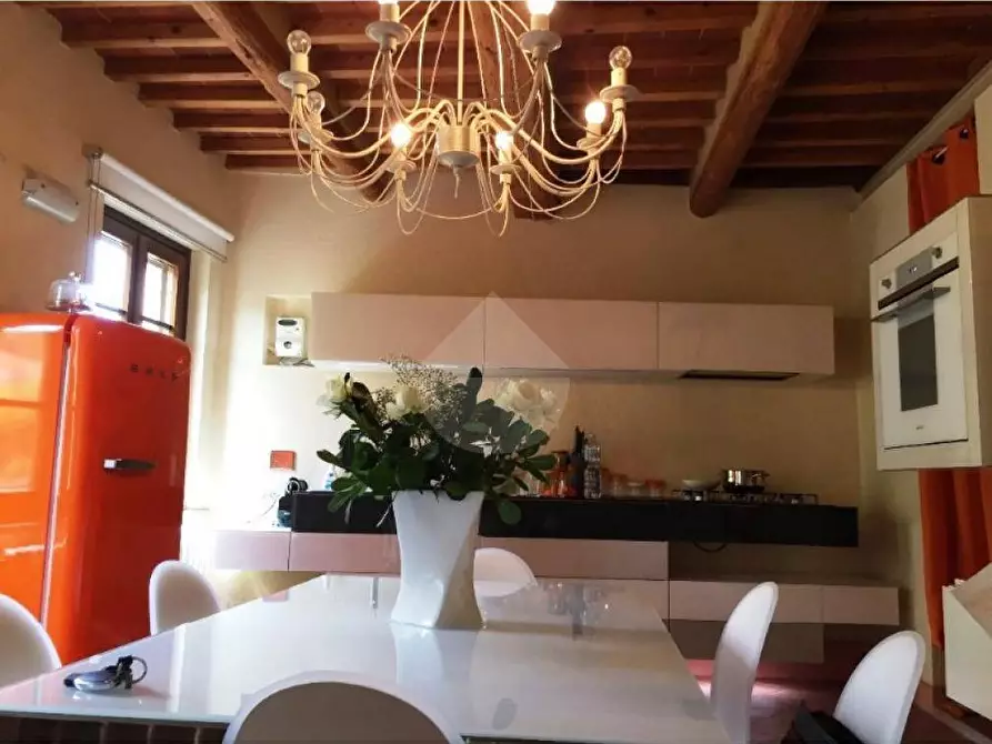 casa indipendente in vendita a Pontedera in zona Montecastello