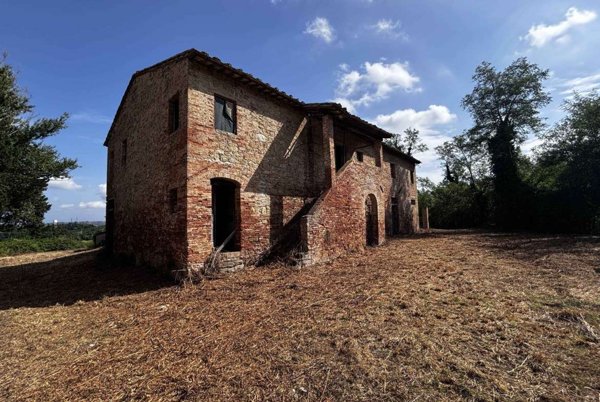 casa indipendente in vendita a Pontedera