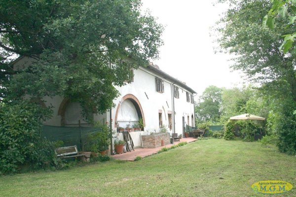 casa indipendente in vendita a Pontedera in zona Montecastello