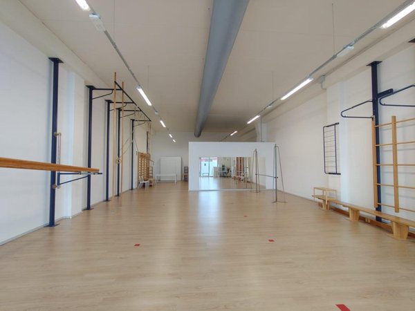 locale di sgombero in vendita a Pontedera