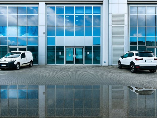 negozio in vendita a Pontedera