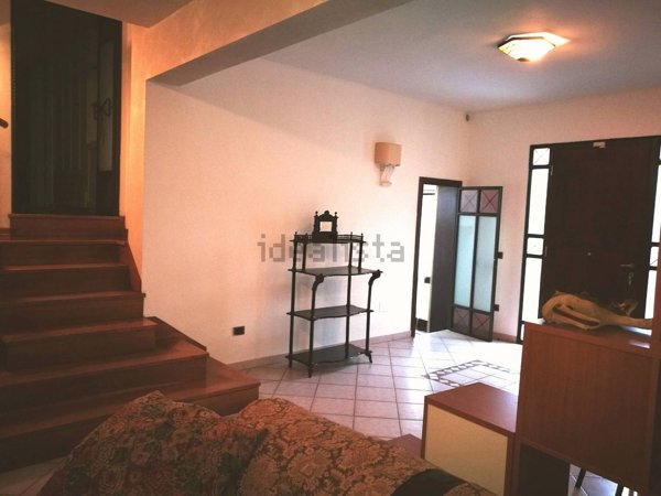 casa indipendente in vendita a Pontedera