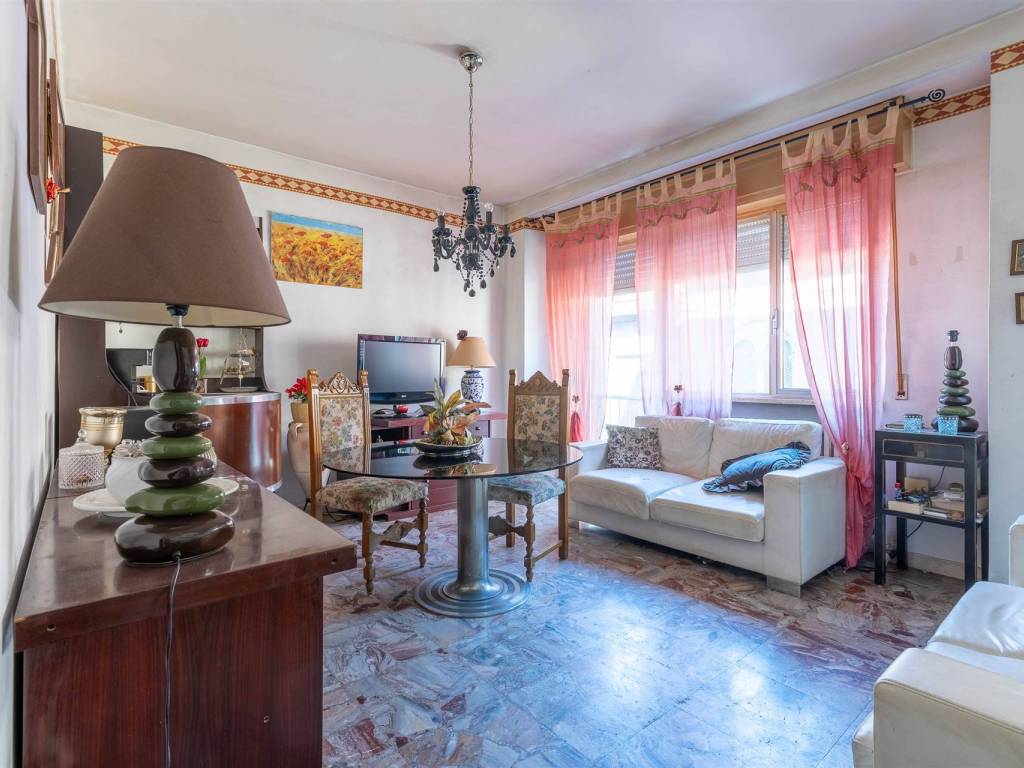 casa indipendente in vendita a Pontedera