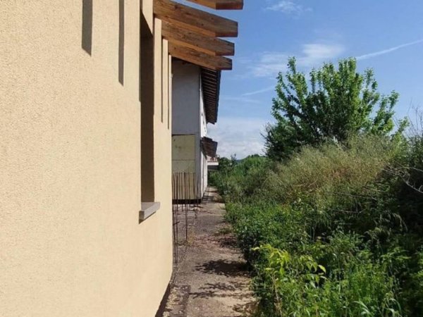 appartamento in vendita a Pontedera in zona La Rotta