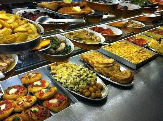 negozio in vendita a Pontedera