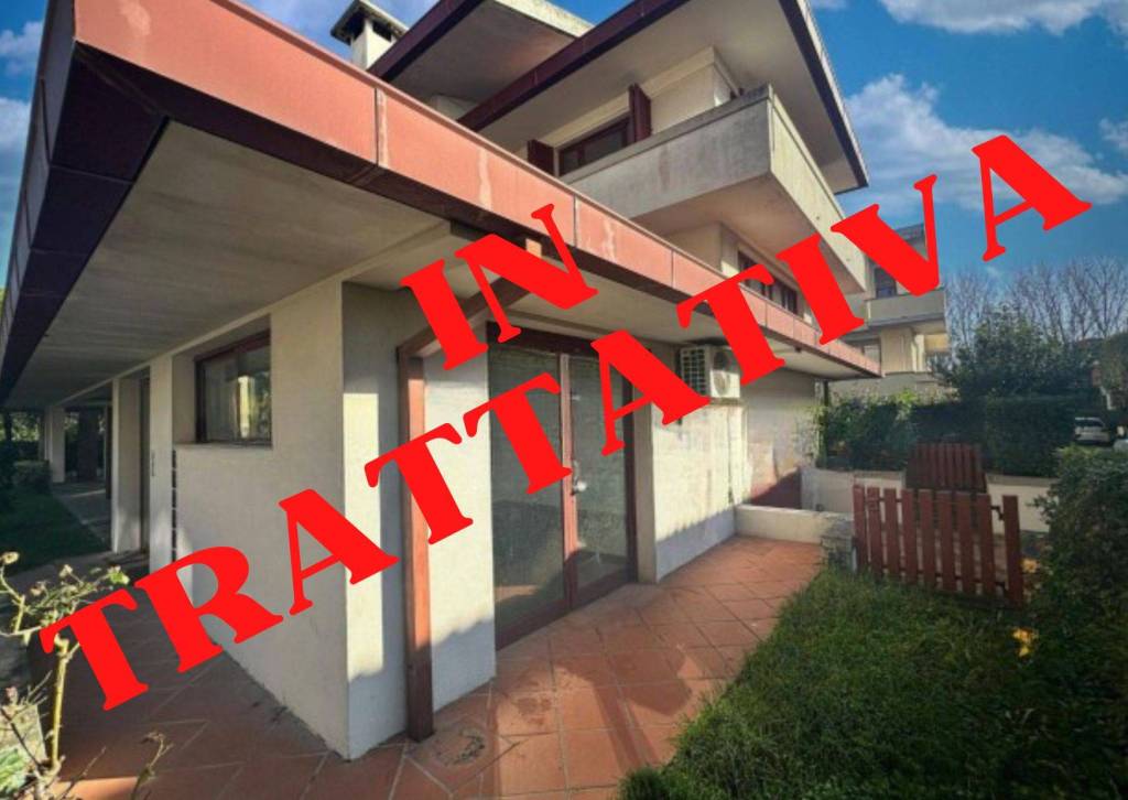 casa indipendente in vendita a Pontedera