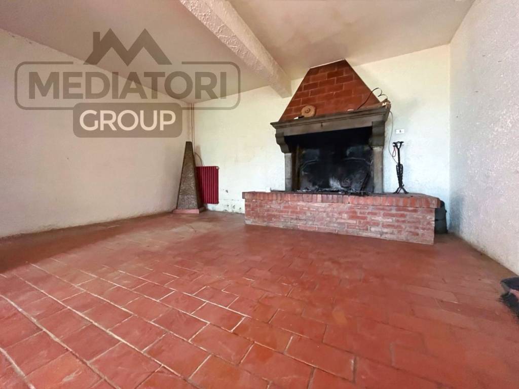 casa indipendente in vendita a Pontedera in zona Montecastello