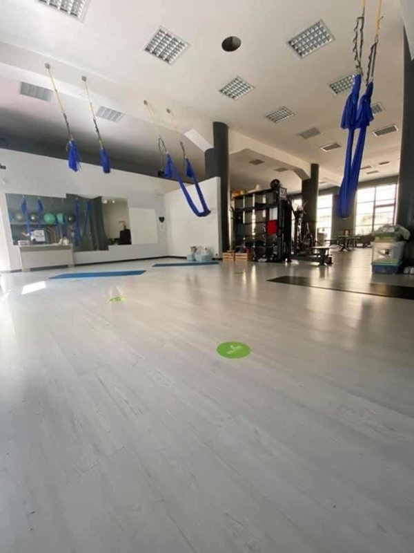 locale commerciale in vendita a Pontedera
