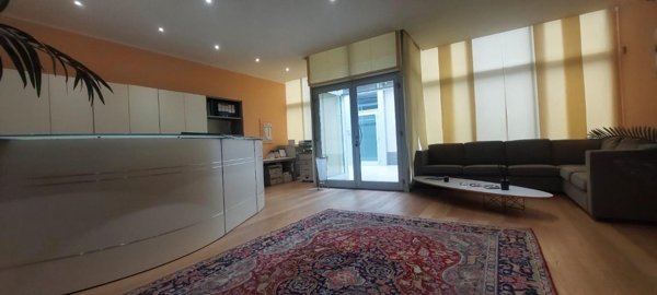 ufficio in vendita a Pontedera