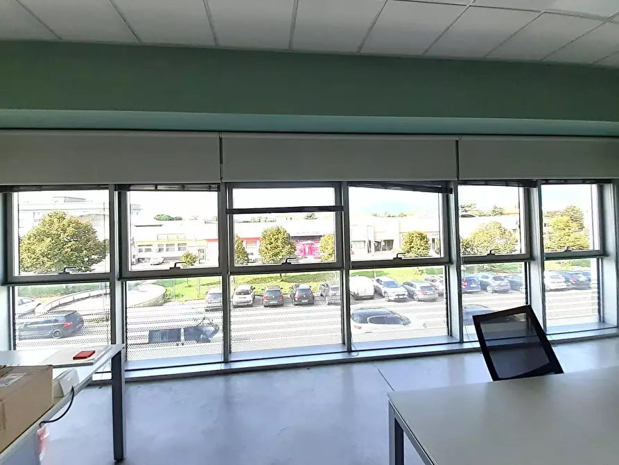 ufficio in vendita a Pontedera