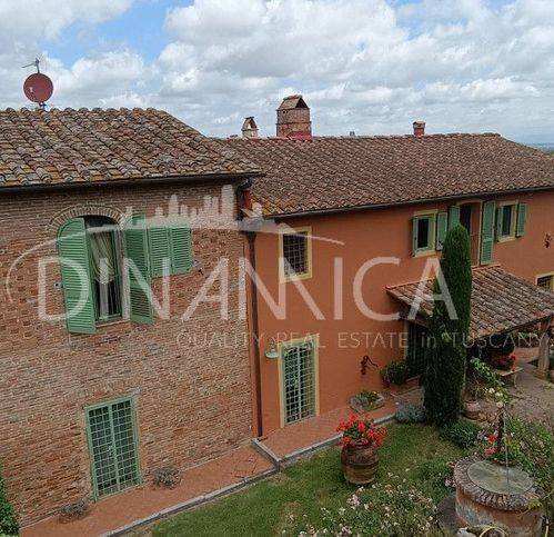 casa indipendente in vendita a Pontedera