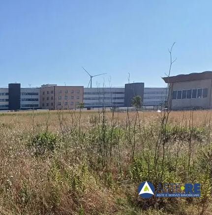 terreno edificabile in vendita a Pontedera
