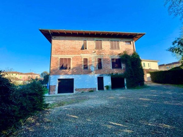 casa indipendente in vendita a Pontedera in zona La Rotta