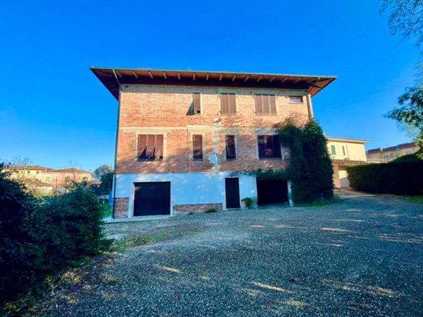 casa indipendente in vendita a Pontedera in zona La Rotta