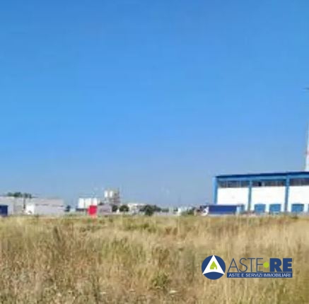 terreno edificabile in vendita a Pontedera