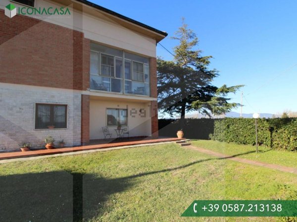 casa indipendente in vendita a Pontedera