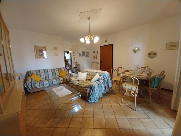 appartamento in vendita a Pontedera in zona Pardossi