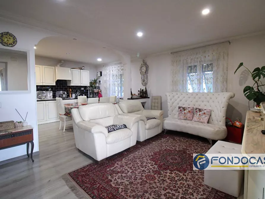 casa indipendente in vendita a Pontedera