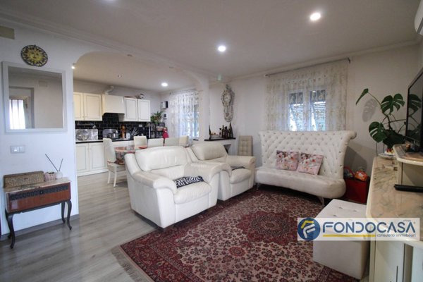 casa indipendente in vendita a Pontedera
