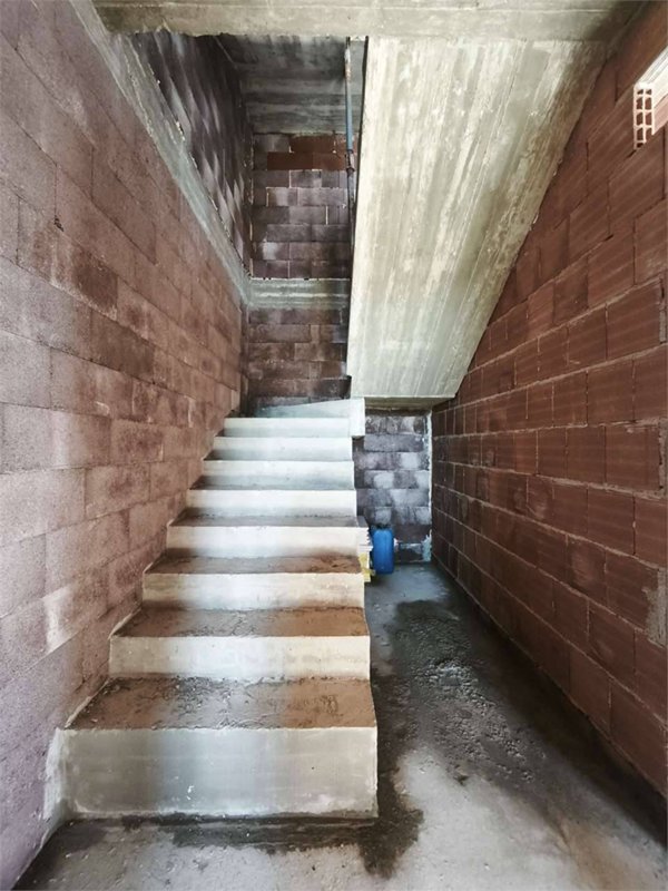 casa indipendente in vendita a Pontedera in zona Pardossi