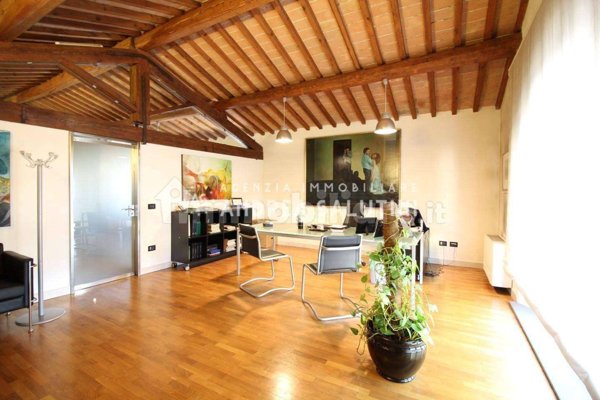 ufficio in vendita a Pontedera