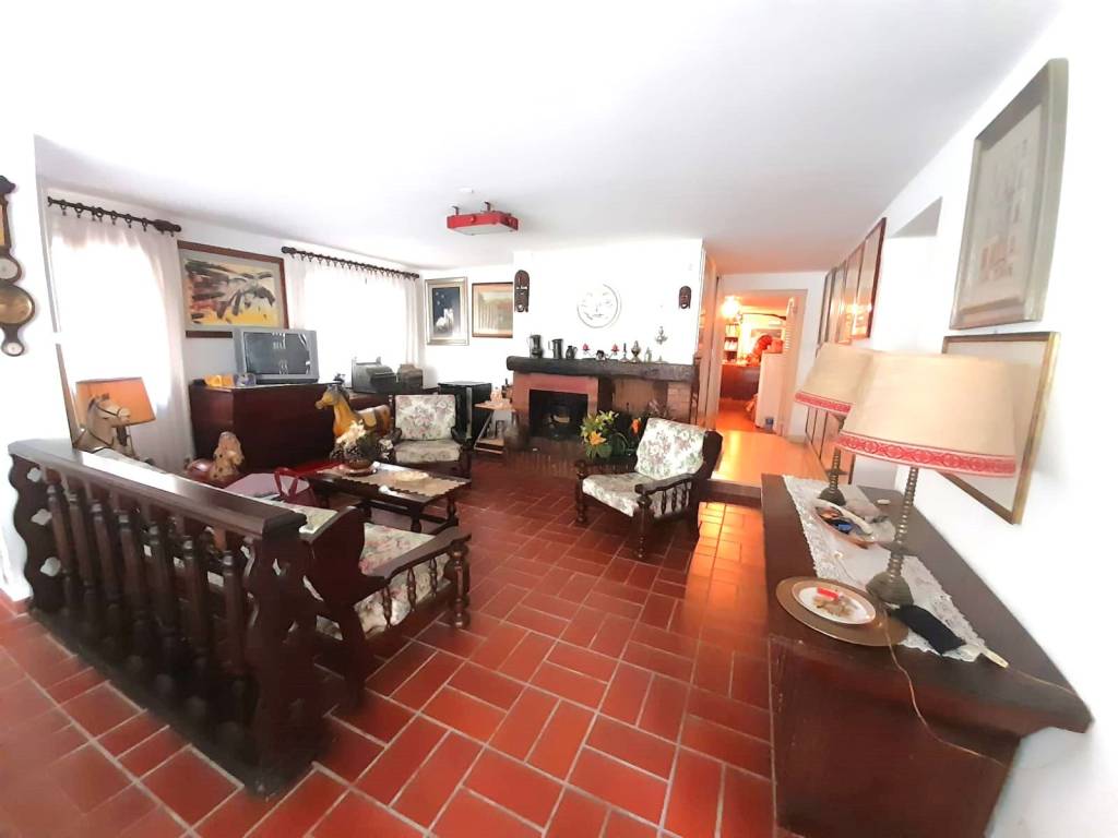 casa indipendente in vendita a Pontedera