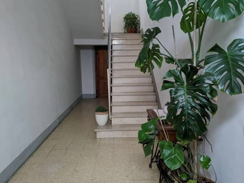 appartamento in vendita a Pontedera in zona Pietroconti