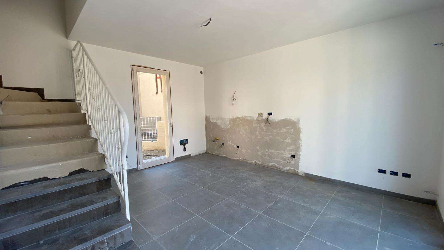 intera palazzina in vendita a Pontedera