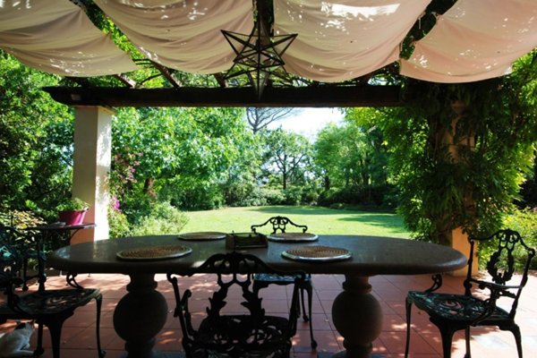 casa indipendente in vendita a Pontedera